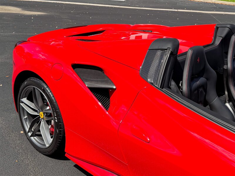 2018 Ferrari 488 Spider   - Photo 73 - Bonita Springs, FL 34134