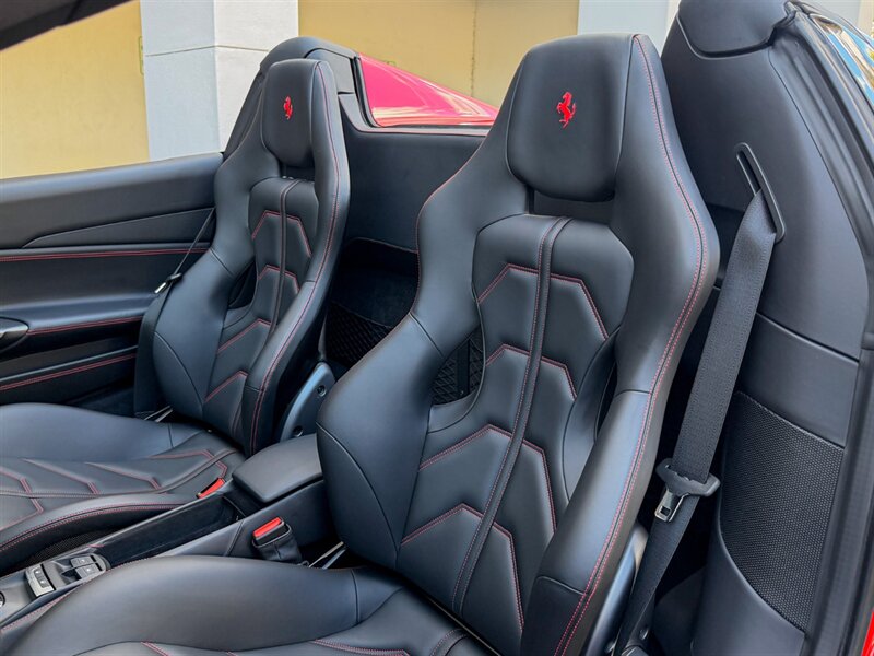 2018 Ferrari 488 Spider   - Photo 21 - Bonita Springs, FL 34134