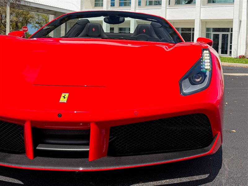 2018 Ferrari 488 Spider   - Photo 4 - Bonita Springs, FL 34134