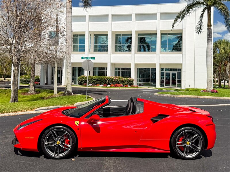 2018 Ferrari 488 Spider   - Photo 44 - Bonita Springs, FL 34134