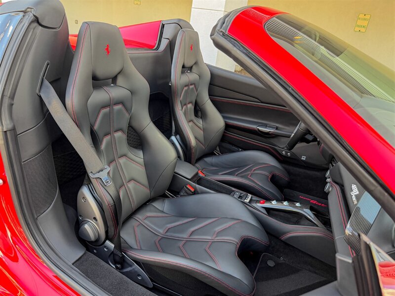 2018 Ferrari 488 Spider   - Photo 31 - Bonita Springs, FL 34134