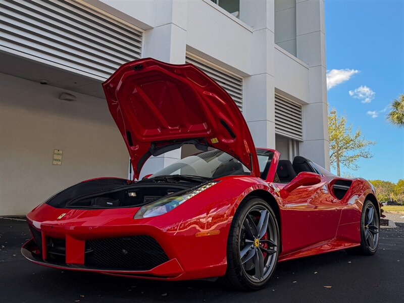 2018 Ferrari 488 Spider   - Photo 43 - Bonita Springs, FL 34134