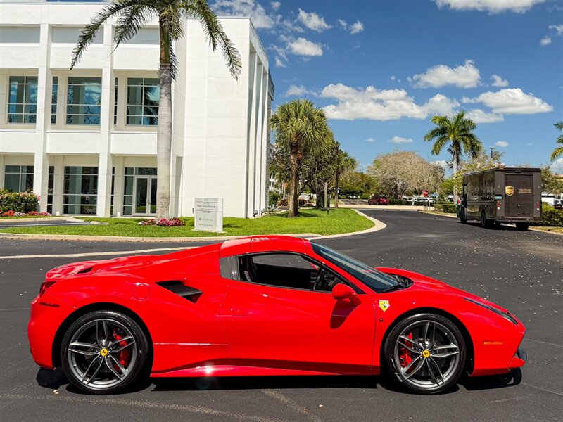 2018 Ferrari 488 Spider   - Photo 77 - Bonita Springs, FL 34134