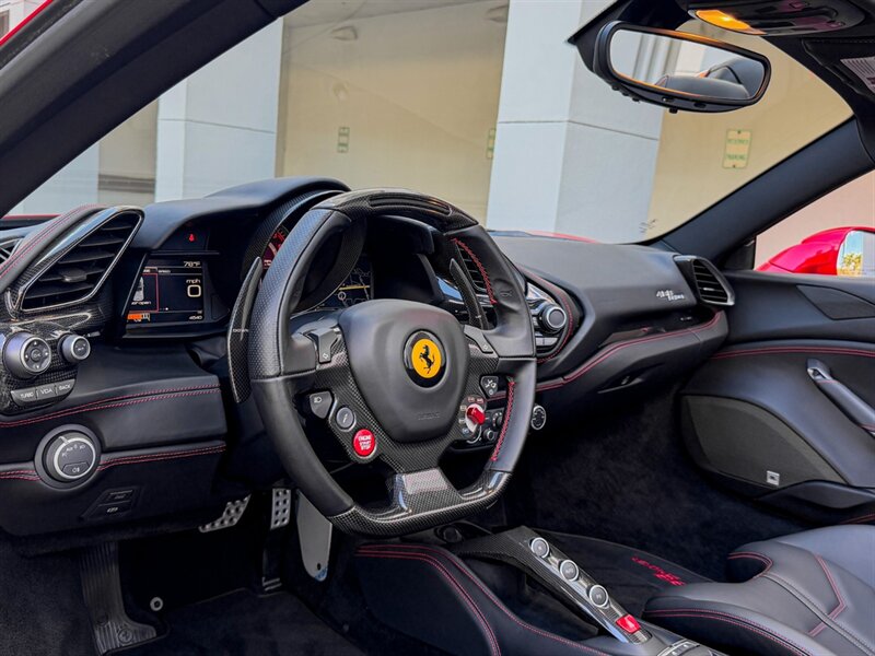 2018 Ferrari 488 Spider   - Photo 13 - Bonita Springs, FL 34134