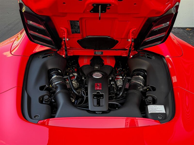 2018 Ferrari 488 Spider   - Photo 39 - Bonita Springs, FL 34134