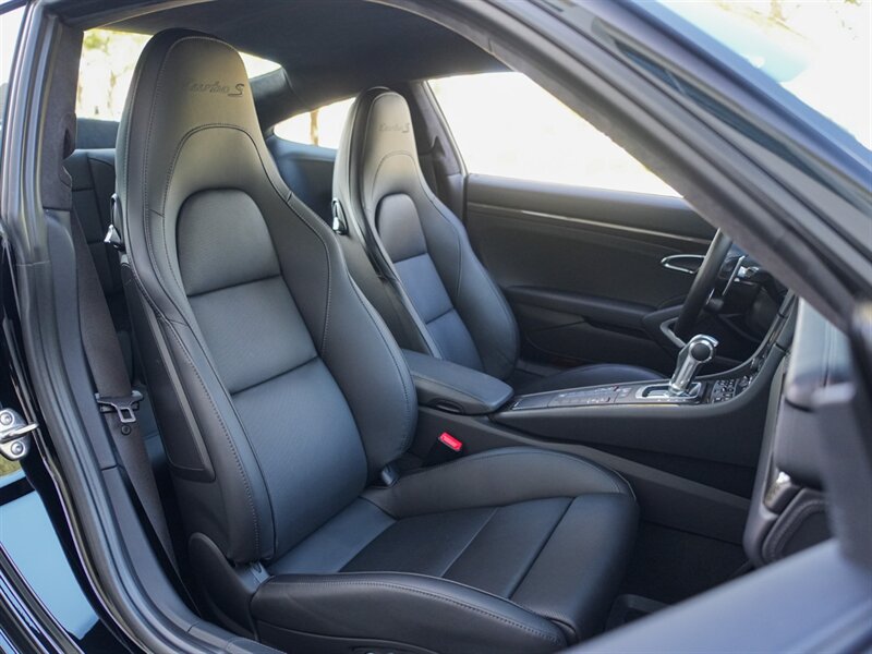 2018 Porsche 911 Turbo S  Exclusive Series - Photo 36 - Bonita Springs, FL 34134