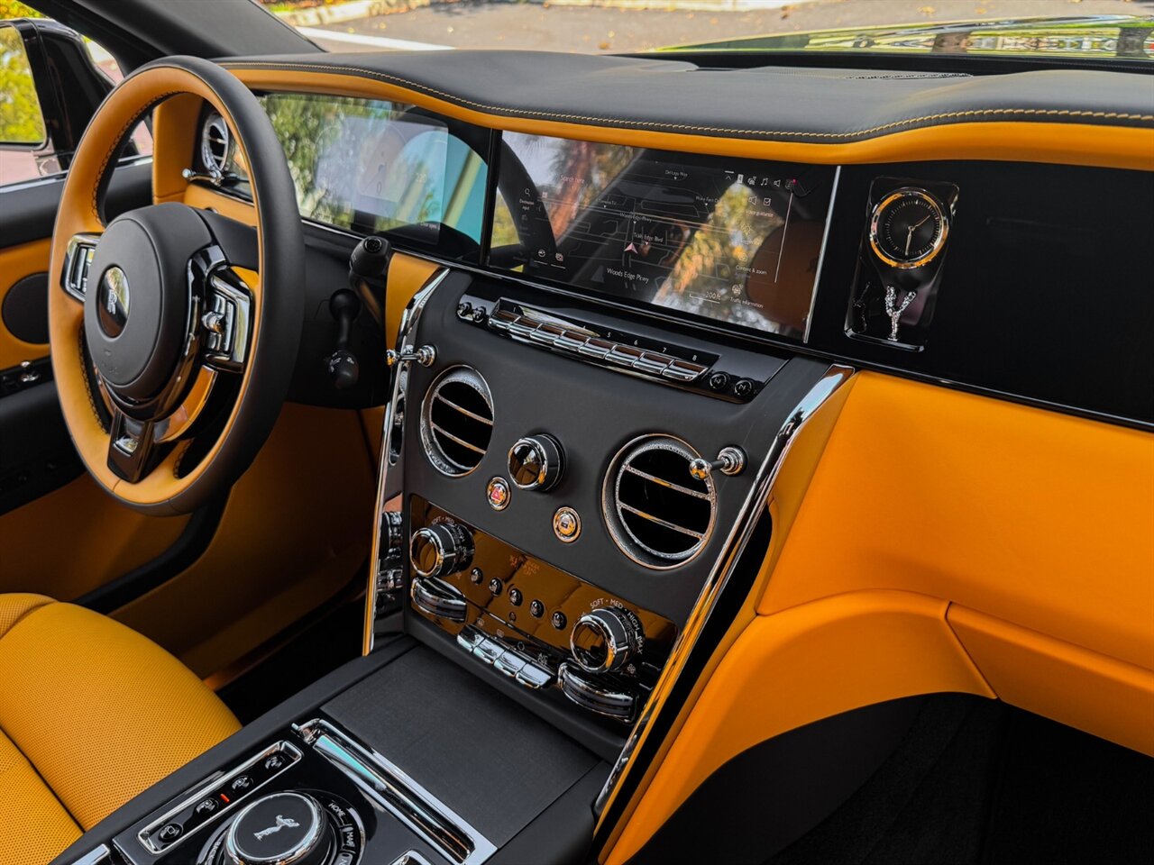 2025 Rolls-Royce Cullinan   - Photo 39 - Bonita Springs, FL 34134