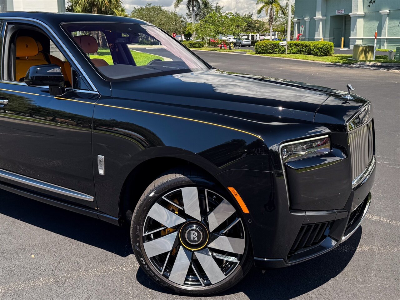 2025 Rolls-Royce Cullinan   - Photo 74 - Bonita Springs, FL 34134