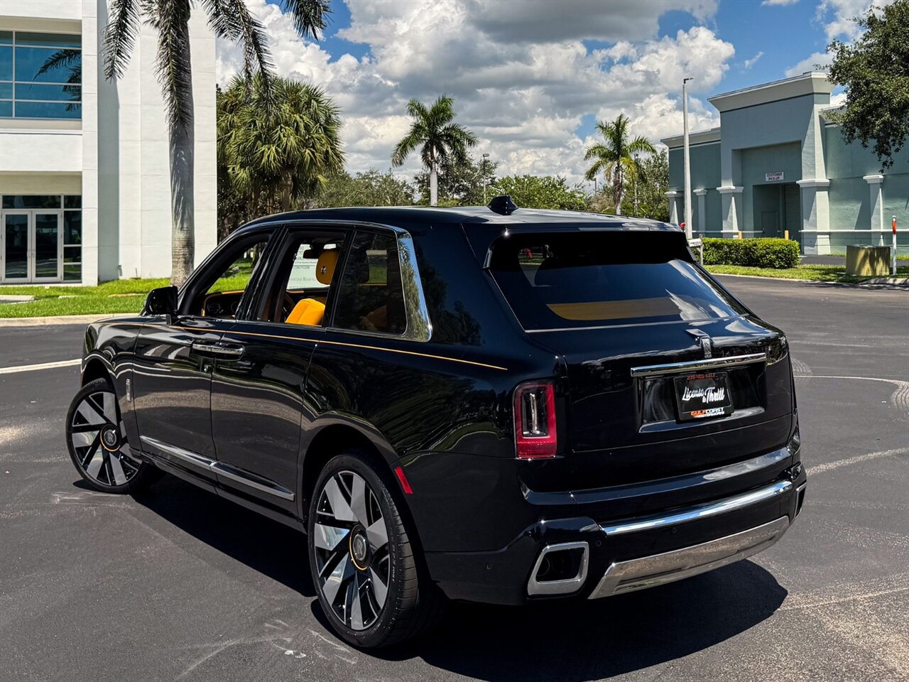 2025 Rolls-Royce Cullinan   - Photo 51 - Bonita Springs, FL 34134