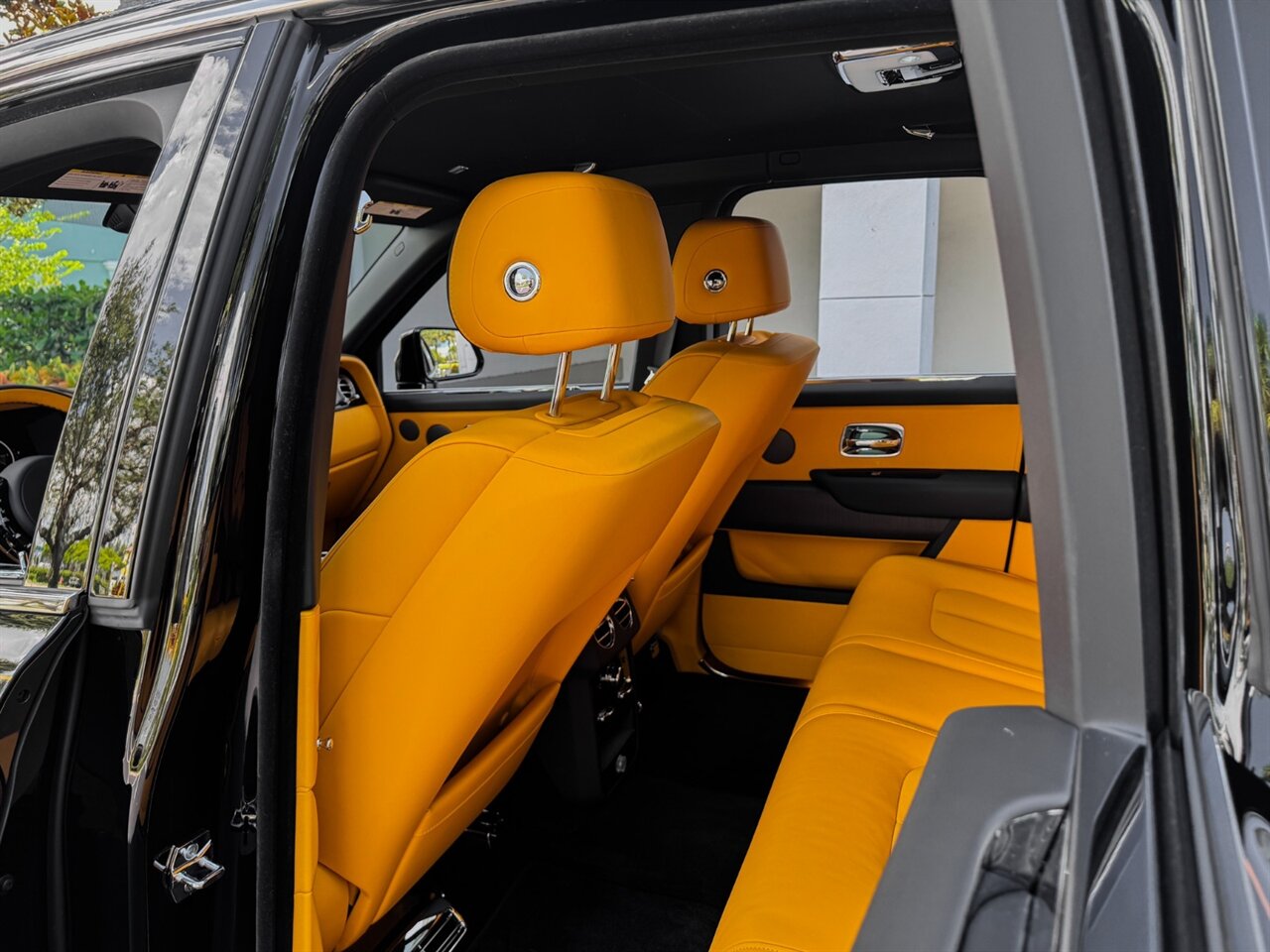 2025 Rolls-Royce Cullinan   - Photo 29 - Bonita Springs, FL 34134