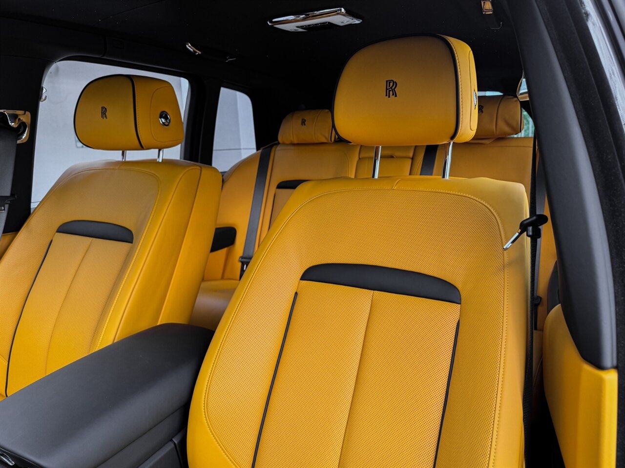 2025 Rolls-Royce Cullinan   - Photo 21 - Bonita Springs, FL 34134