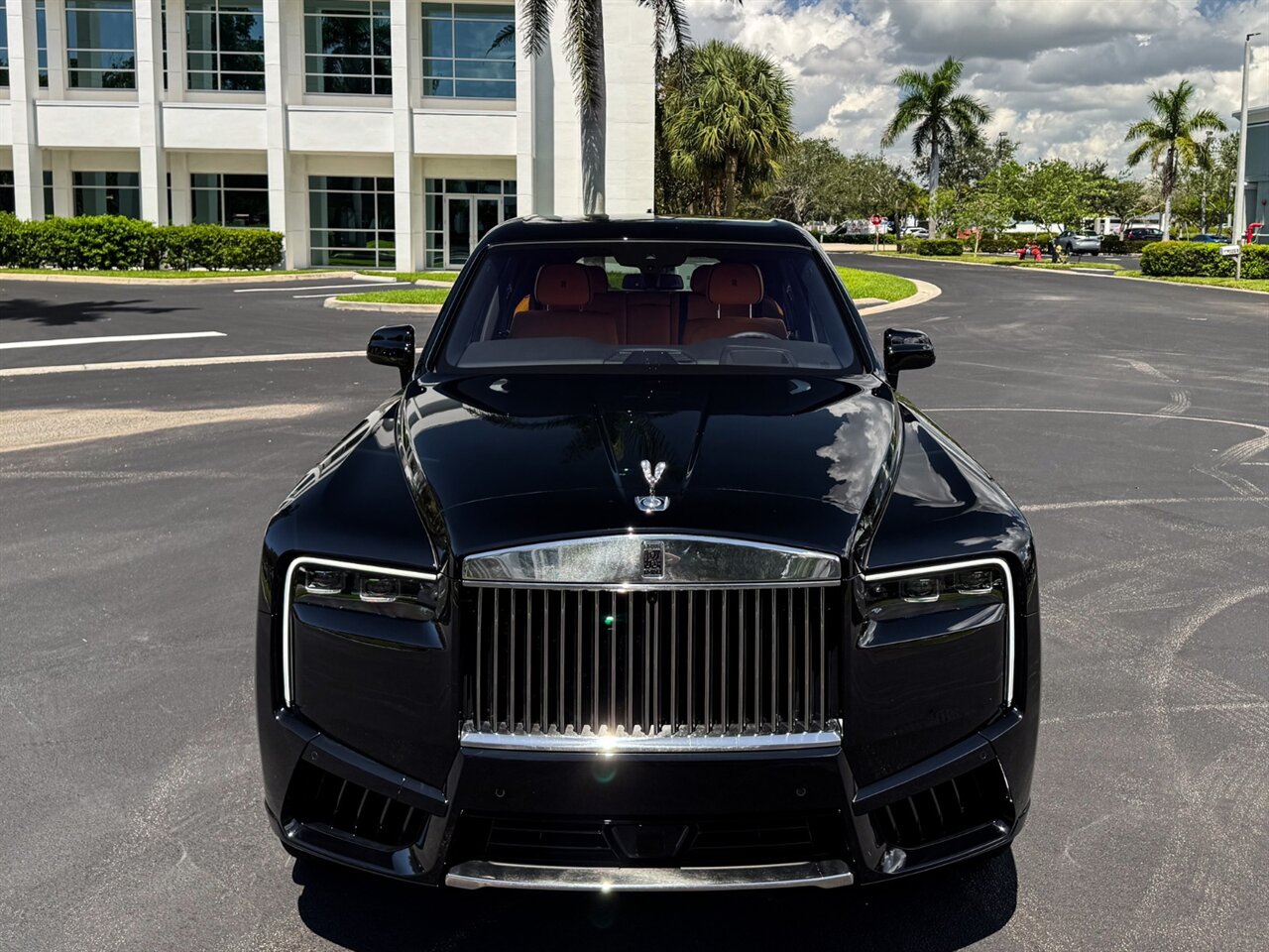2025 Rolls-Royce Cullinan   - Photo 6 - Bonita Springs, FL 34134
