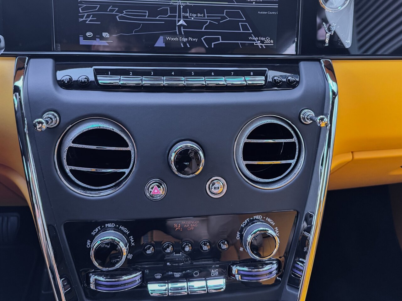 2025 Rolls-Royce Cullinan   - Photo 17 - Bonita Springs, FL 34134