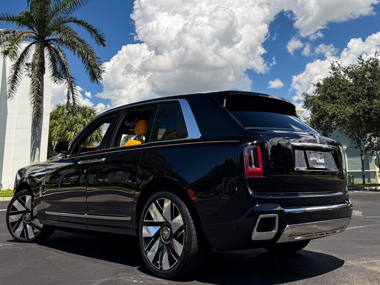 2025 Rolls-Royce Cullinan   - Photo 52 - Bonita Springs, FL 34134