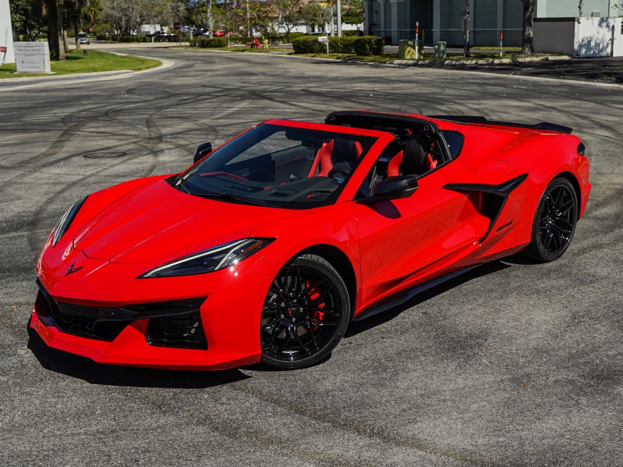 2023 Chevrolet Corvette Z06   - Photo 10 - Bonita Springs, FL 34134