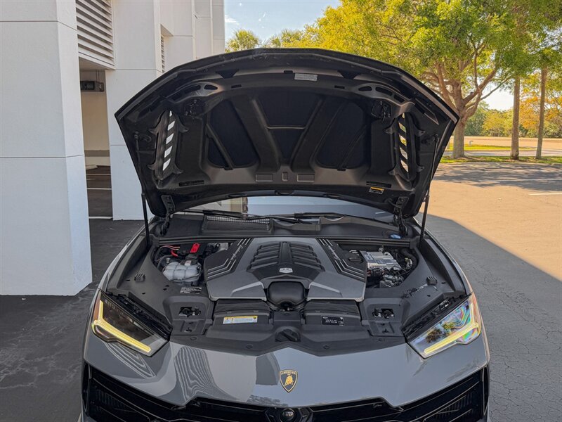 2024 Lamborghini Urus Performante - Photo 42 - Bonita Springs, FL 34134