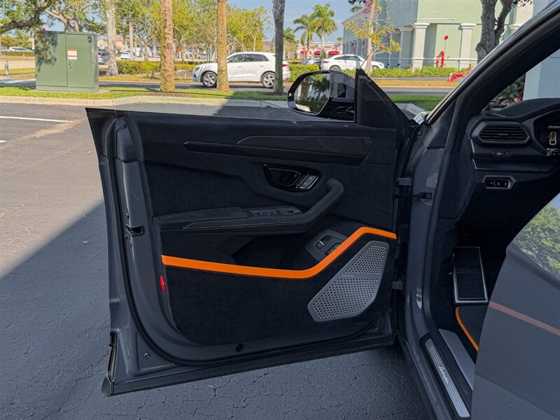 2024 Lamborghini Urus Performante - Photo 23 - Bonita Springs, FL 34134
