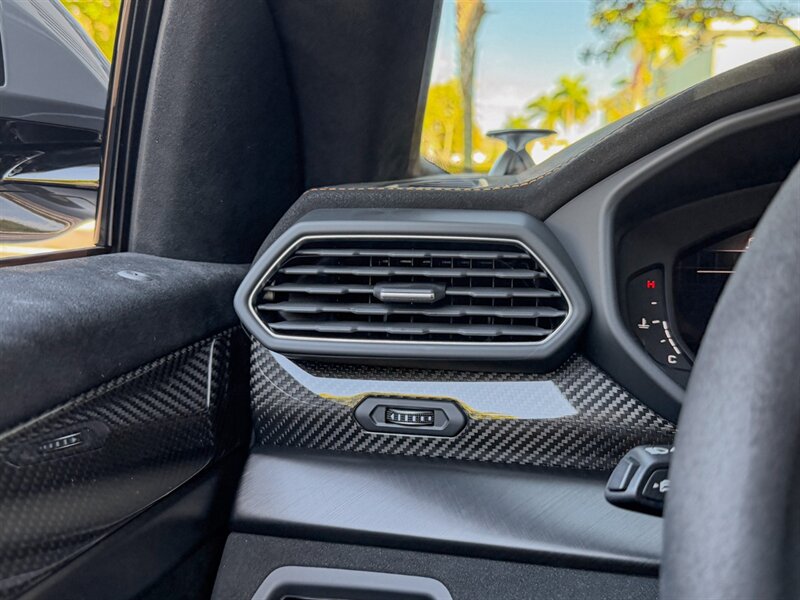 2024 Lamborghini Urus Performante - Photo 19 - Bonita Springs, FL 34134