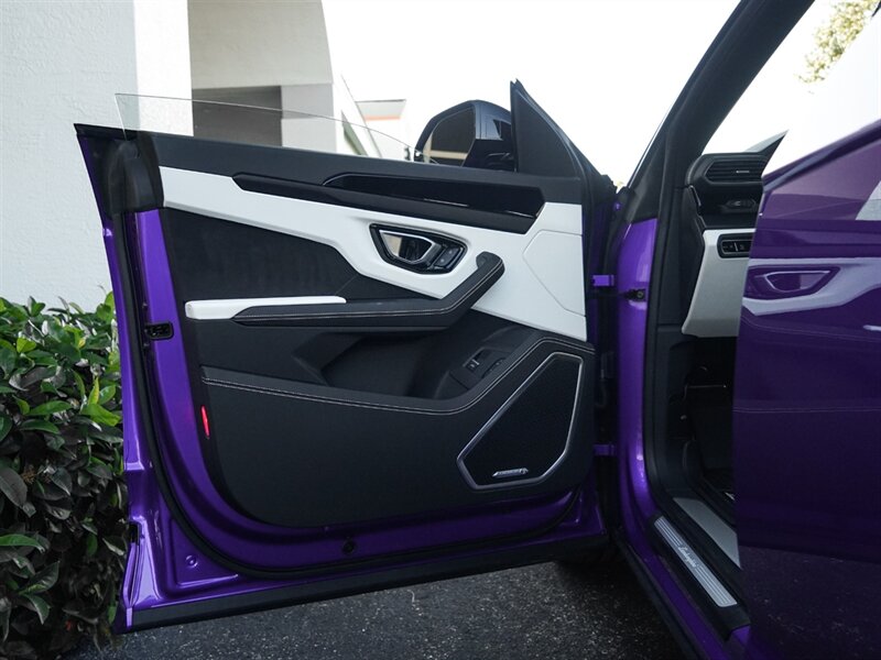 2022 Lamborghini Urus - Photo 25 - Bonita Springs, FL 34134