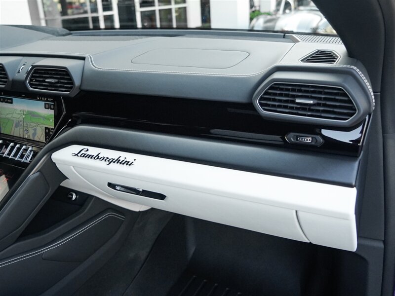 2022 Lamborghini Urus - Photo 44 - Bonita Springs, FL 34134