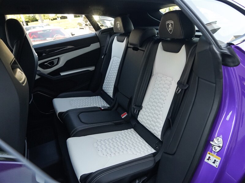 2022 Lamborghini Urus - Photo 31 - Bonita Springs, FL 34134