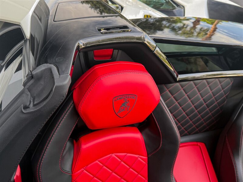 2018 Lamborghini Aventador LP 740-4 S   - Photo 32 - Bonita Springs, FL 34134