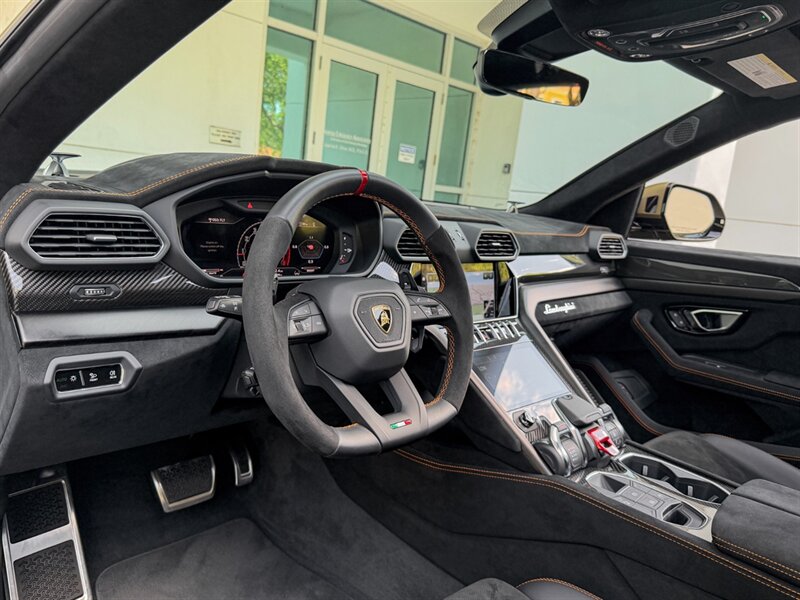 2024 Lamborghini Urus Performante - Photo 12 - Bonita Springs, FL 34134
