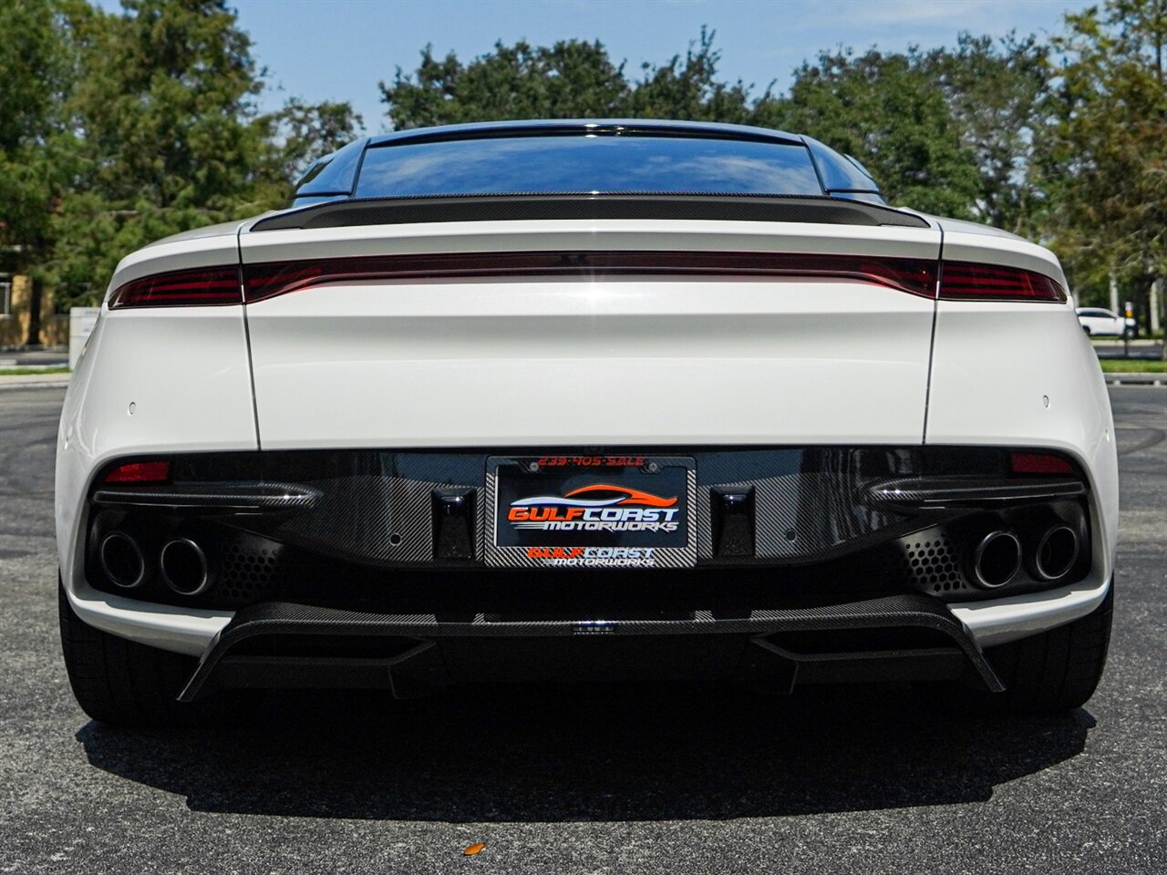 2019 Aston Martin DBS Superleggera   - Photo 46 - Bonita Springs, FL 34134