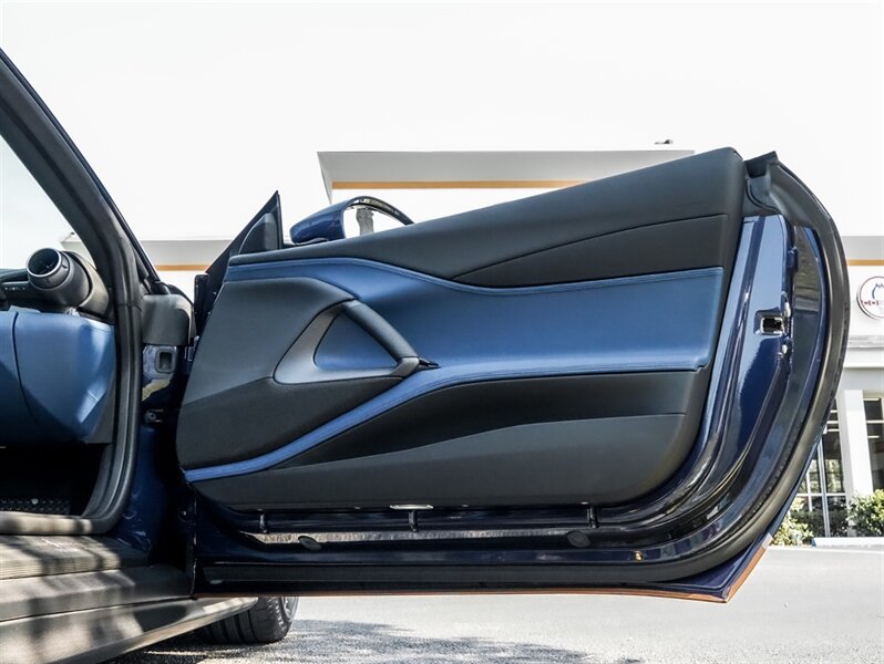 2021 Ferrari 812 GTS - Photo 24 - Bonita Springs, FL 34134