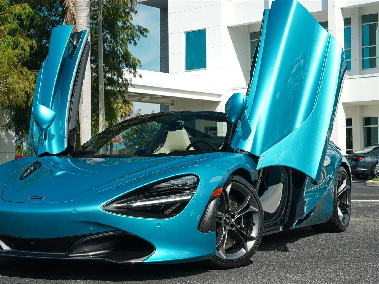 2020 McLaren 720S Spider Performance   - Photo 14 - Bonita Springs, FL 34134