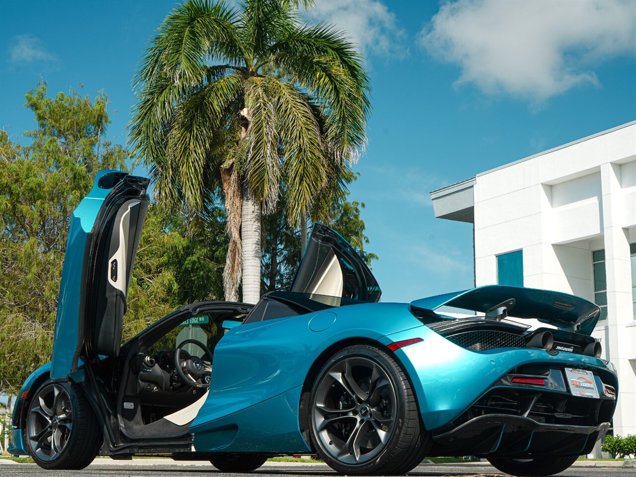 2020 McLaren 720S Spider Performance   - Photo 19 - Bonita Springs, FL 34134