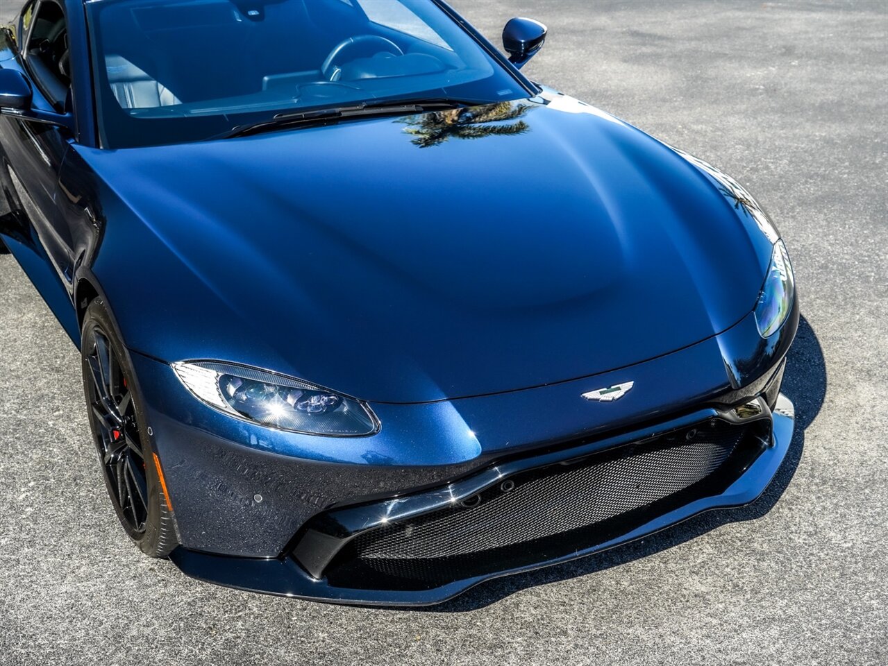 2019 Aston Martin Vantage   - Photo 7 - Bonita Springs, FL 34134