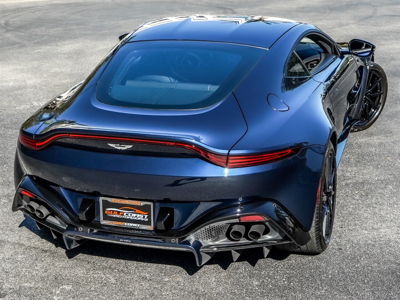 2019 Aston Martin Vantage   - Photo 39 - Bonita Springs, FL 34134