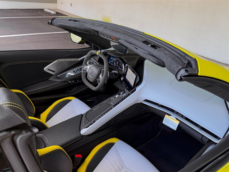 2022 Chevrolet Corvette Stingray   - Photo 34 - Bonita Springs, FL 34134