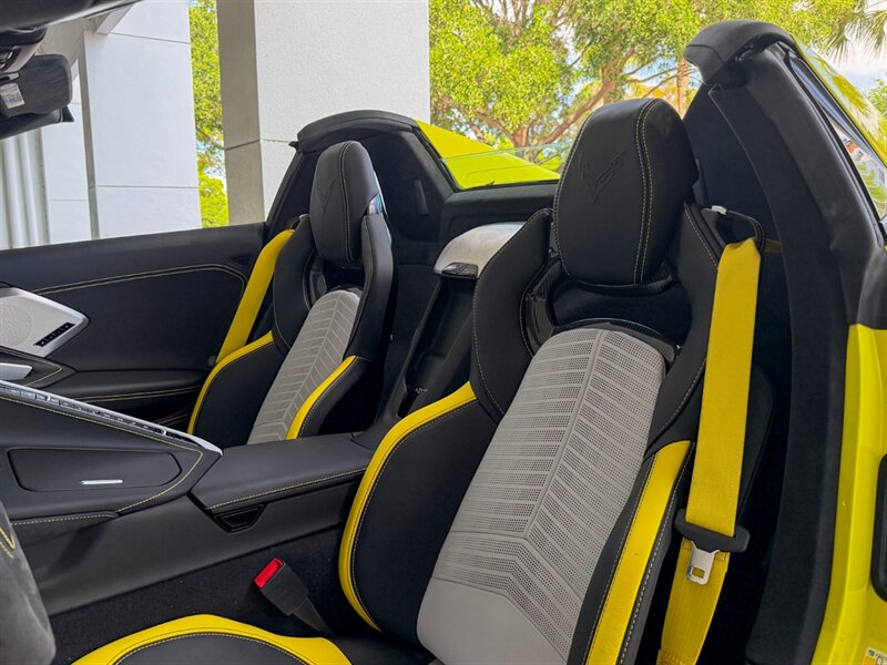 2022 Chevrolet Corvette Stingray   - Photo 20 - Bonita Springs, FL 34134