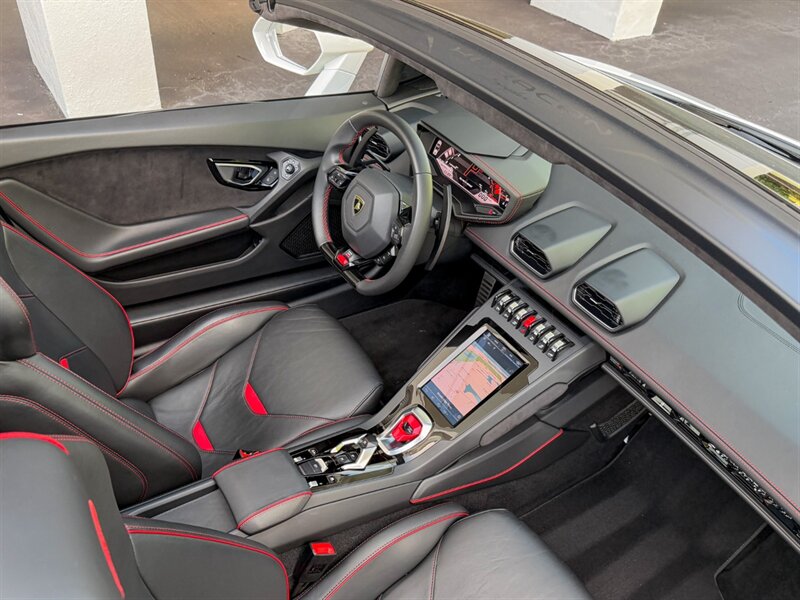 2020 Lamborghini Huracan EVO Spyder   - Photo 36 - Bonita Springs, FL 34134