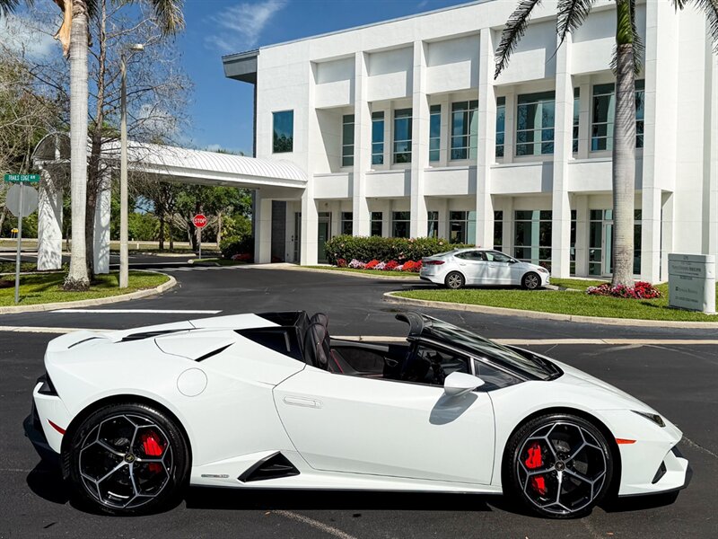 2020 Lamborghini Huracan EVO Spyder   - Photo 63 - Bonita Springs, FL 34134
