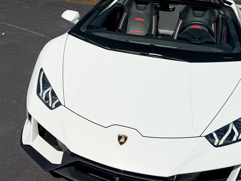 2020 Lamborghini Huracan EVO Spyder   - Photo 4 - Bonita Springs, FL 34134
