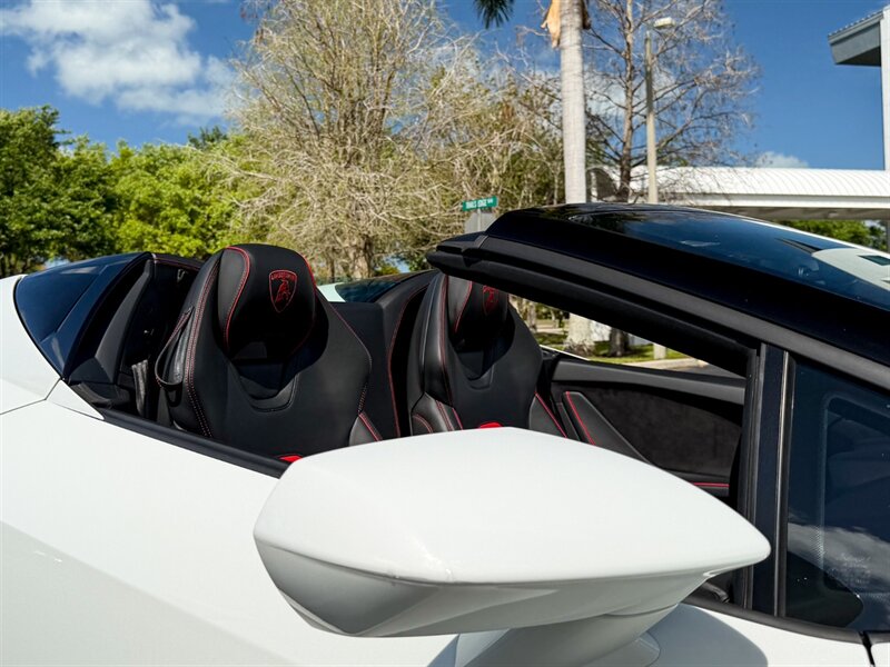 2020 Lamborghini Huracan EVO Spyder   - Photo 67 - Bonita Springs, FL 34134