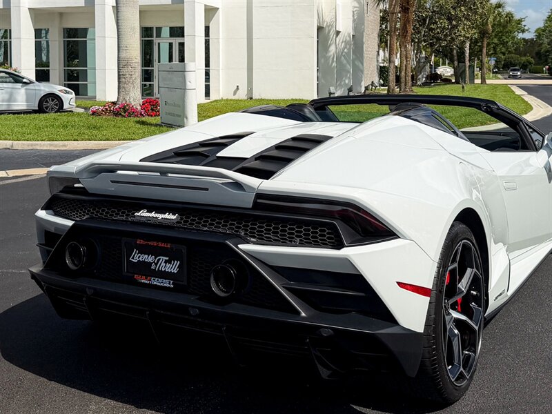 2020 Lamborghini Huracan EVO Spyder   - Photo 58 - Bonita Springs, FL 34134