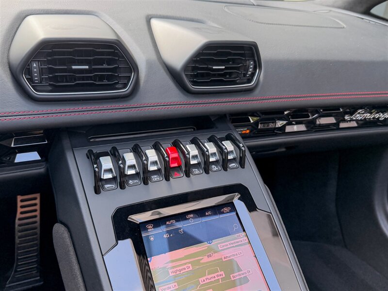 2020 Lamborghini Huracan EVO Spyder   - Photo 17 - Bonita Springs, FL 34134