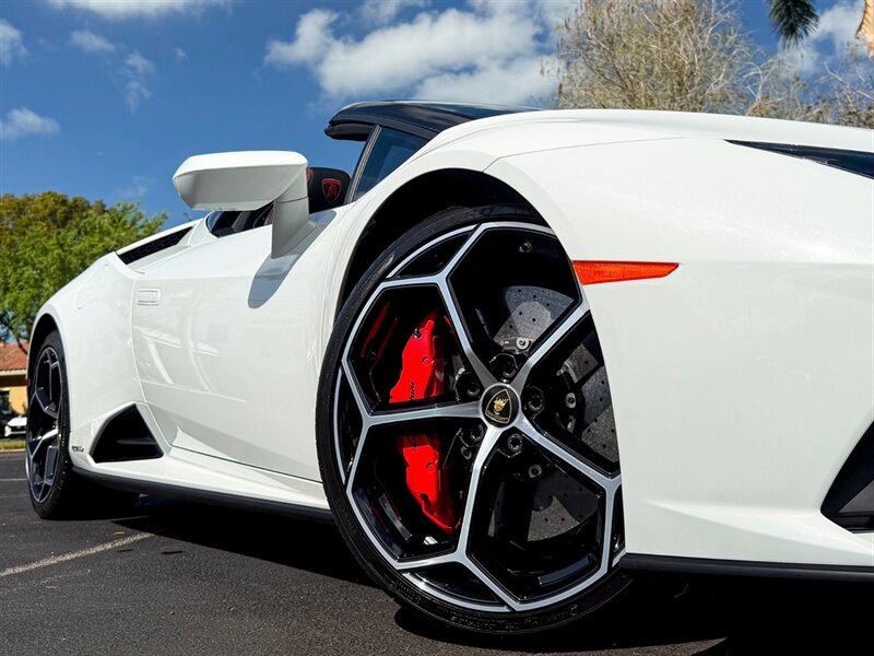 2020 Lamborghini Huracan EVO Spyder   - Photo 76 - Bonita Springs, FL 34134