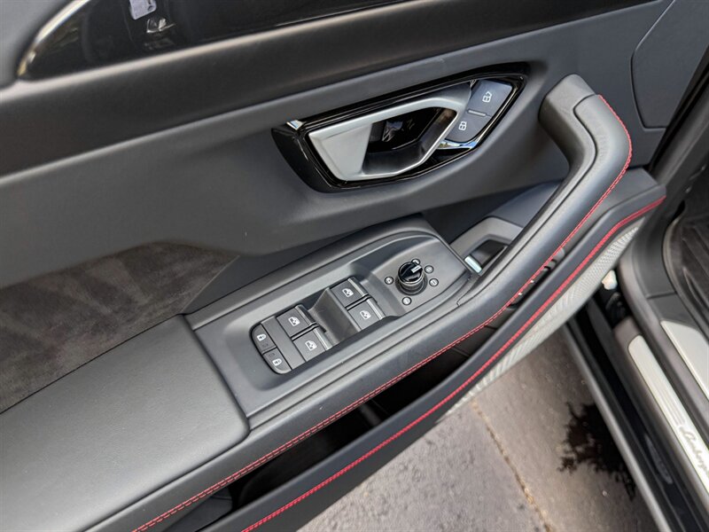 2024 Lamborghini Urus S - Photo 27 - Bonita Springs, FL 34134