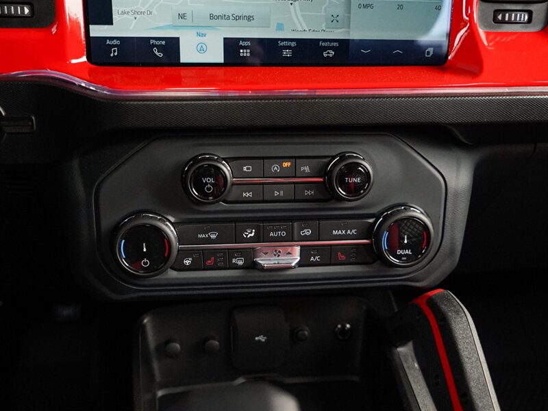 2022 Ford Bronco Wildtrak Advanced - Photo 19 - Bonita Springs, FL 34134