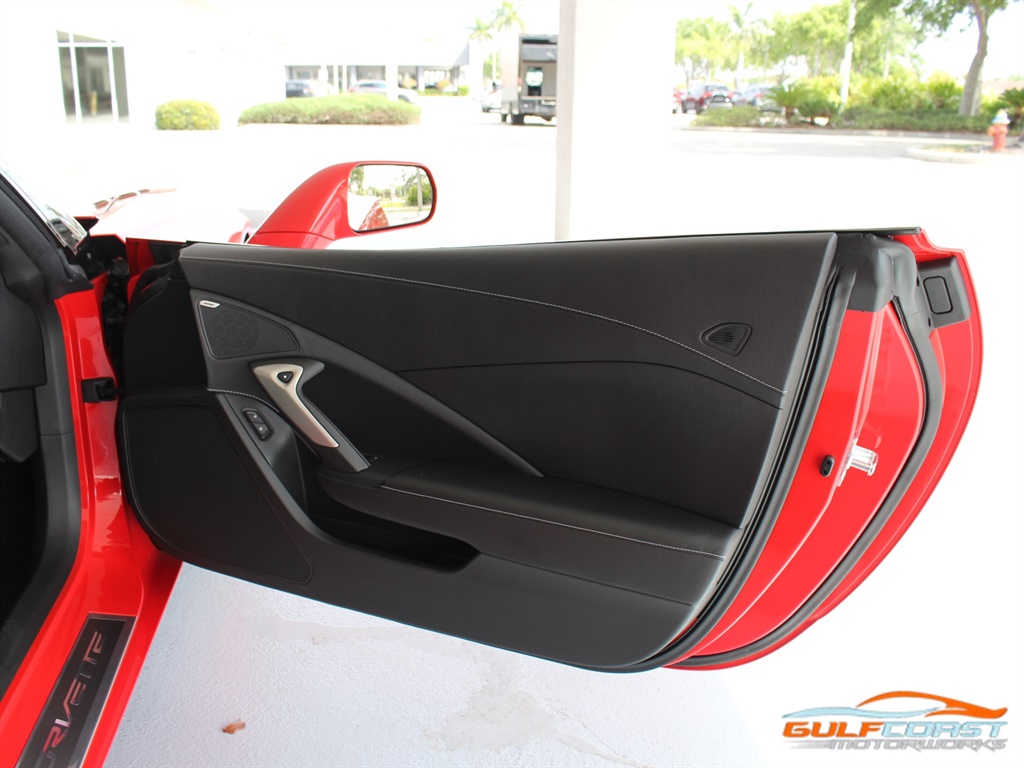 2018 Chevrolet Corvette Stingray   - Photo 33 - Bonita Springs, FL 34134