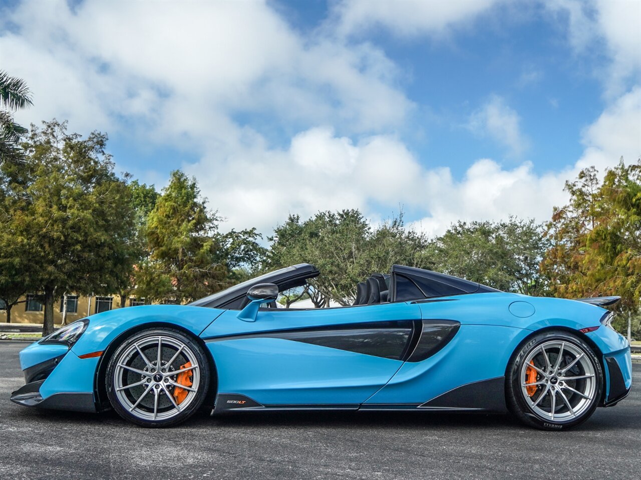 2020 McLaren 600LT Spider   - Photo 26 - Bonita Springs, FL 34134