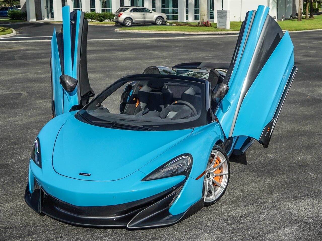 2020 McLaren 600LT Spider   - Photo 9 - Bonita Springs, FL 34134