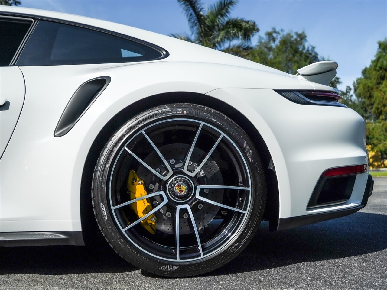 2022 Porsche 911 Turbo S   - Photo 33 - Bonita Springs, FL 34134