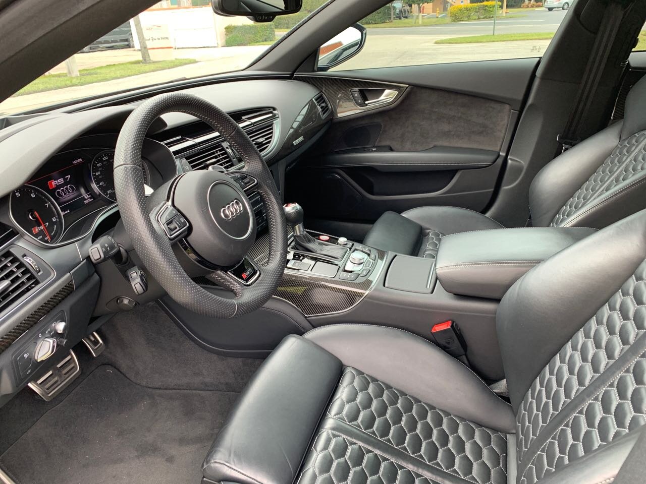 2016 Audi RS 7 Base photo 2