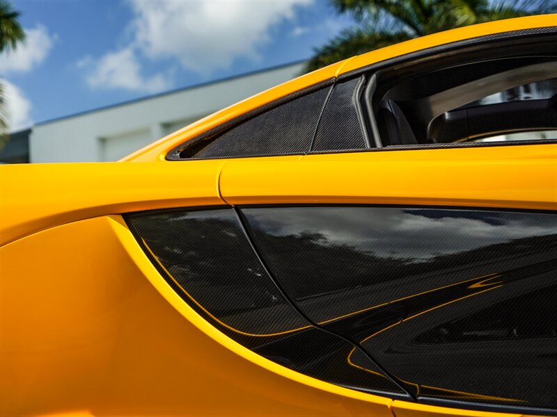 2015 McLaren P1 - Photo 11 - Bonita Springs, FL 34134